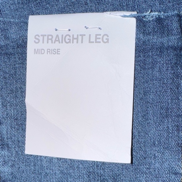 Indigo Rain mid Rise, straight leg distressed Jeans. Junior size 13. NWT - Picture 10 of 10